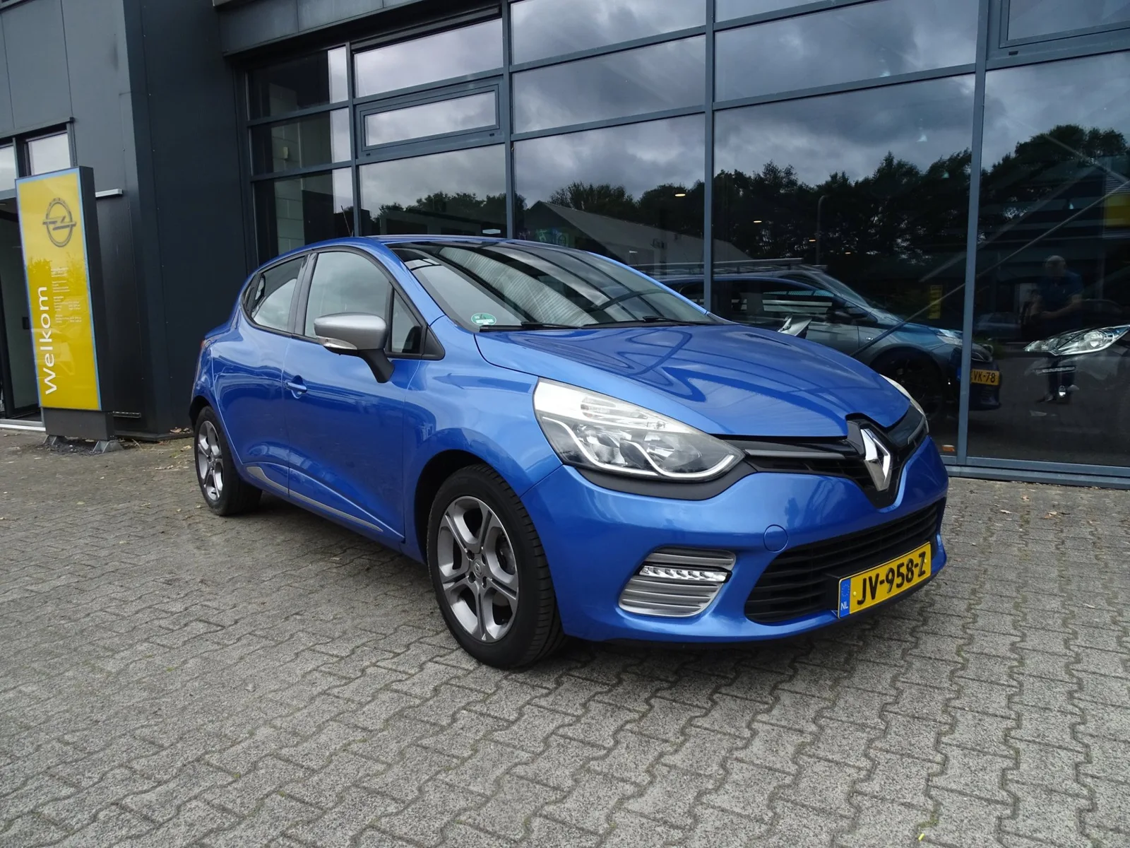 Renault Clio (2016) — foto 1