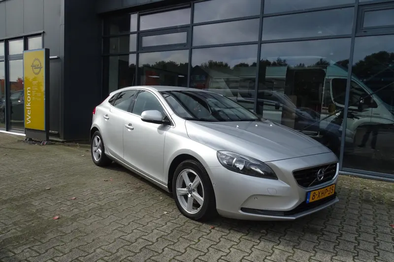 Volvo V40 (2014)