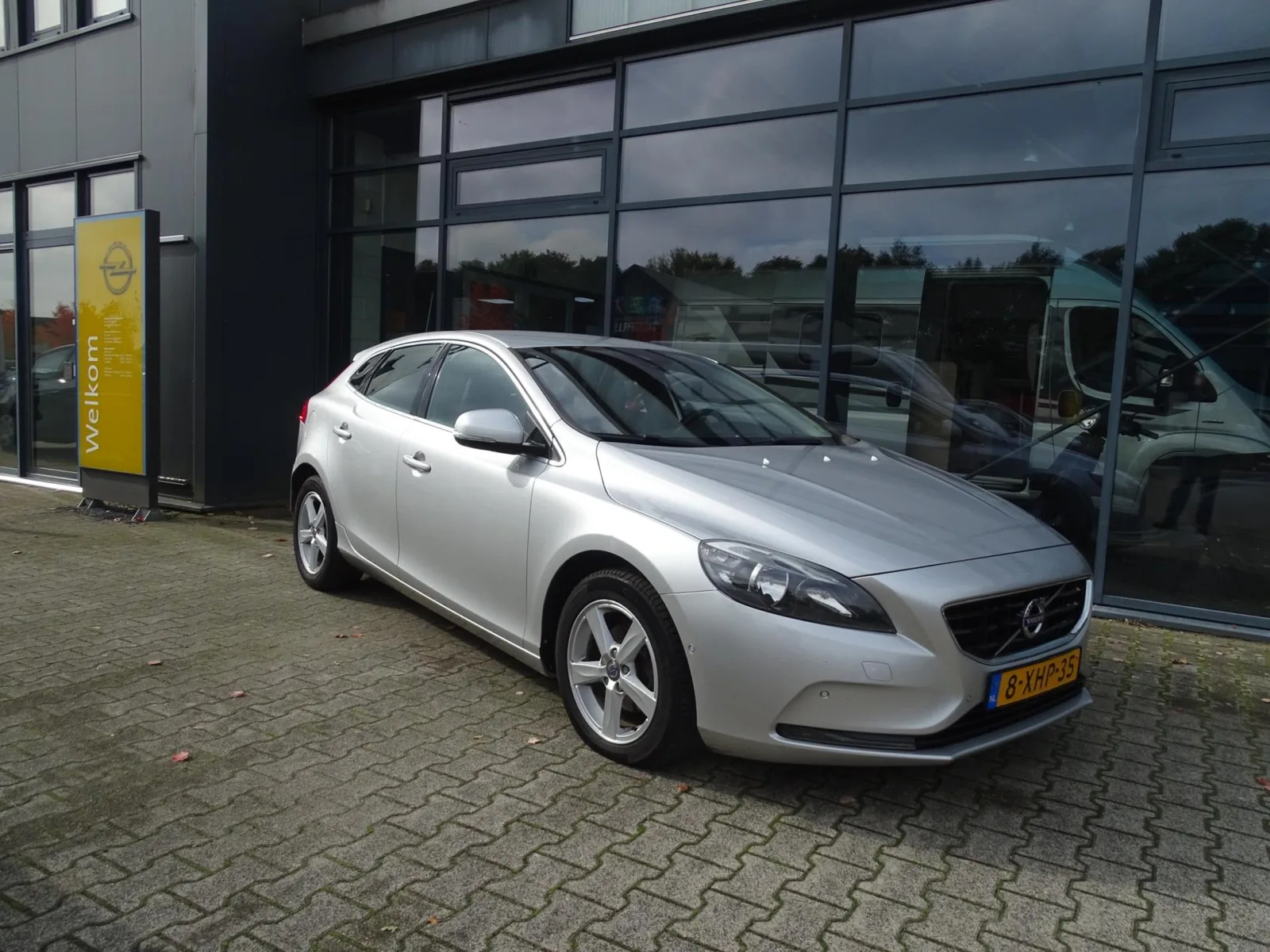 Volvo V40 (2014) — foto 1