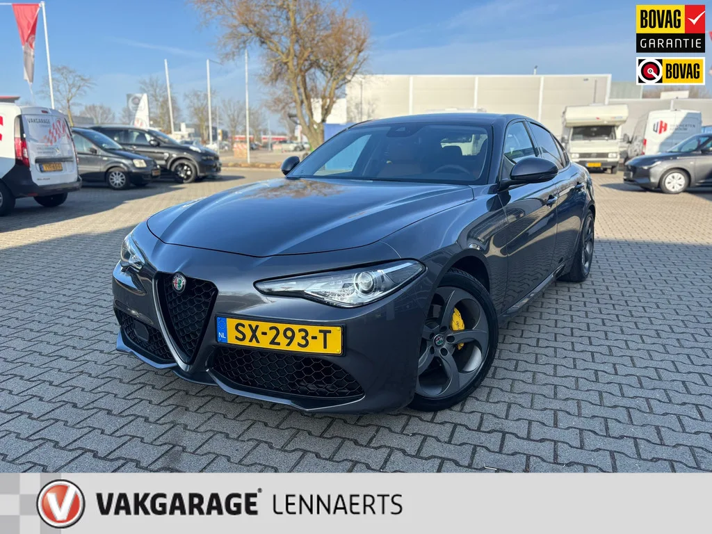 Alfa Romeo Giulia (2018) — foto 1