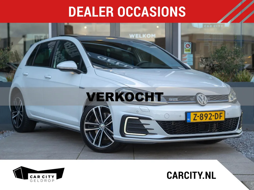 Volkswagen Golf (2018) — foto 1