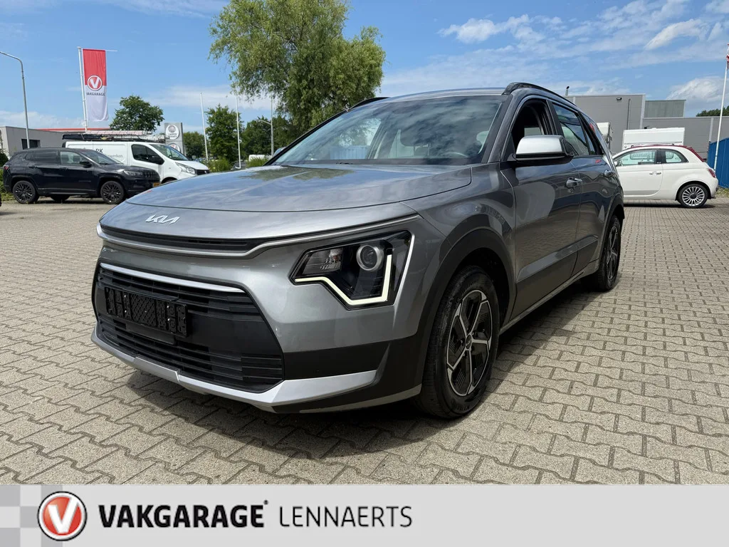 Kia Niro (2024) — foto 1