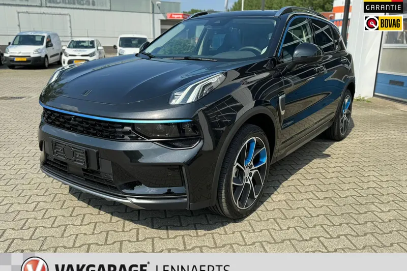 Lynk & Co 01 (2023)