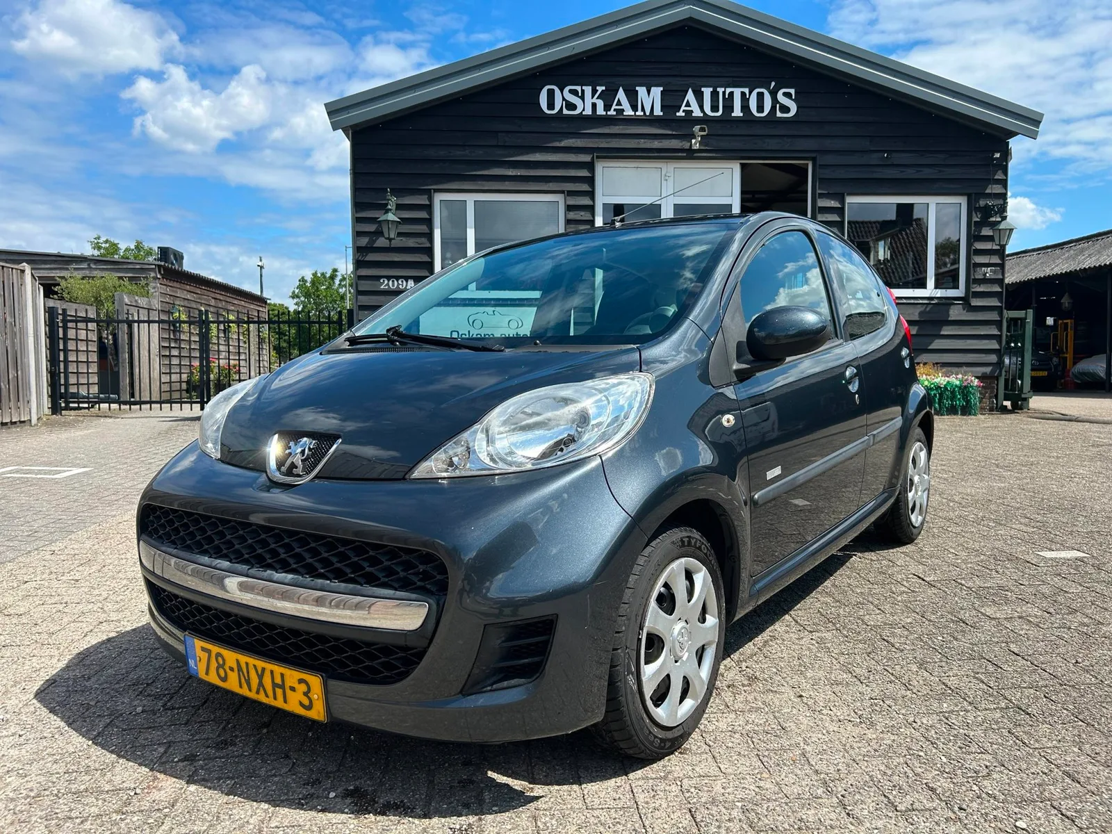 Peugeot 107 (2010) — foto 1