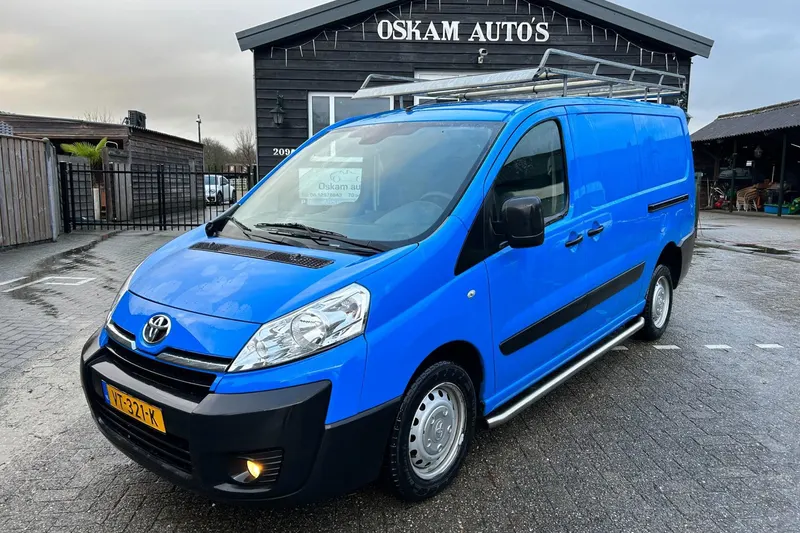 Toyota Proace (2016)