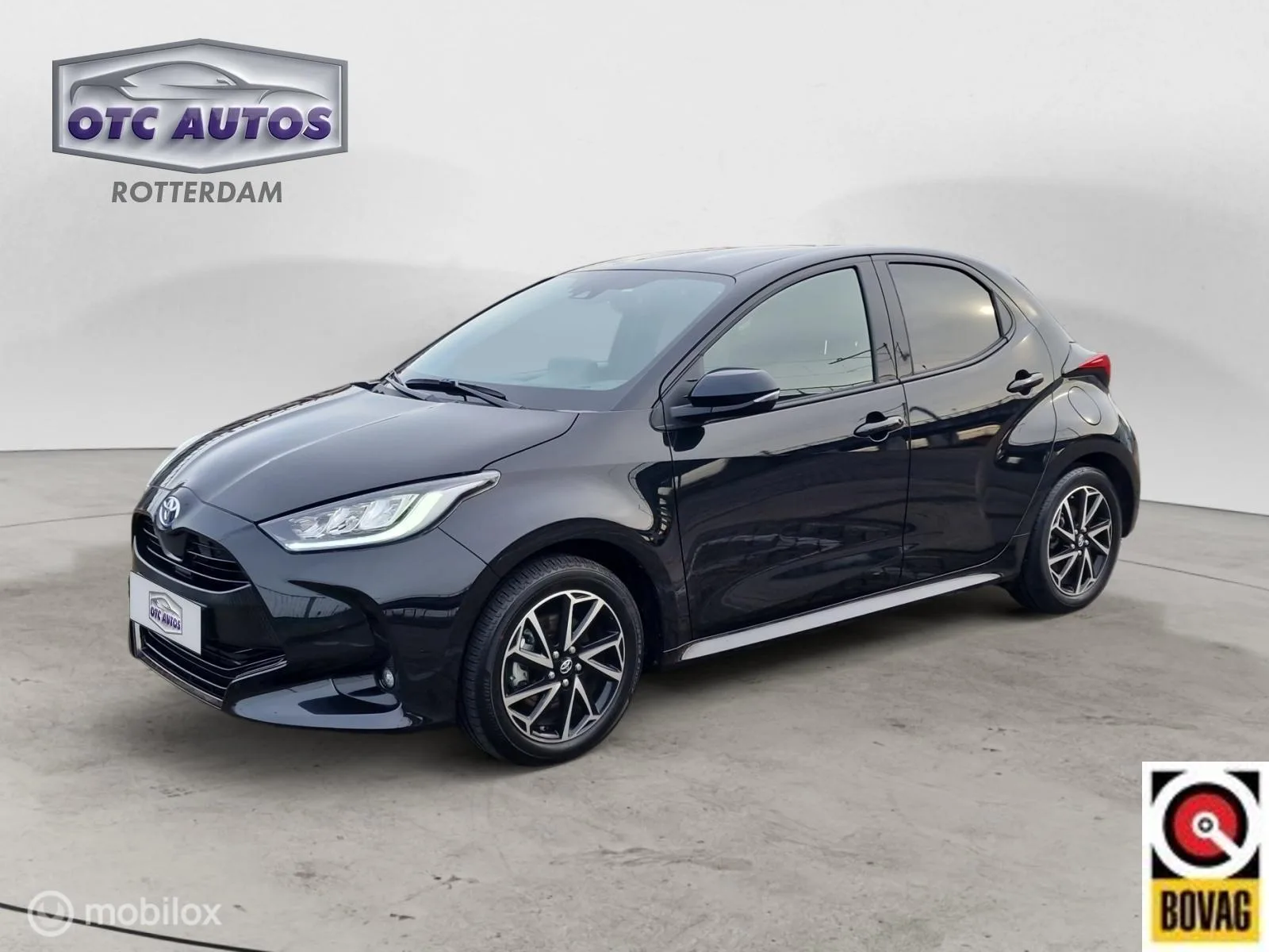Toyota Yaris (2023) — foto 1