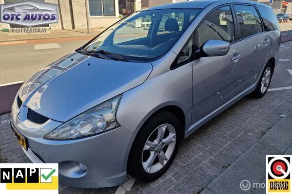Mitsubishi Grandis (2011) — foto 1