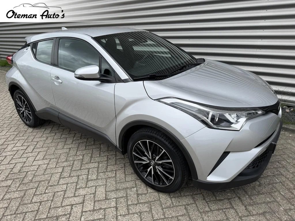 Toyota C-HR (2017) — foto 1