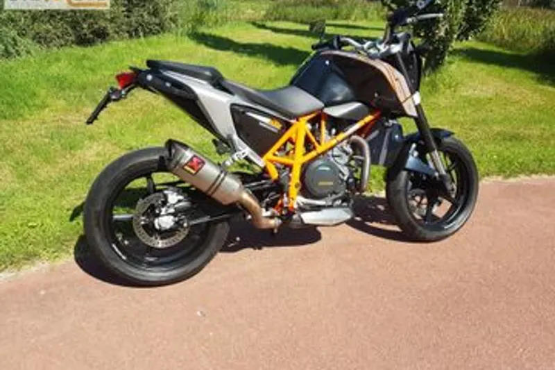 KTM 690 Duke (2012)