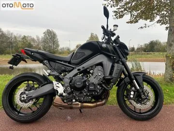 Yamaha MT-09 (2023) — foto 1