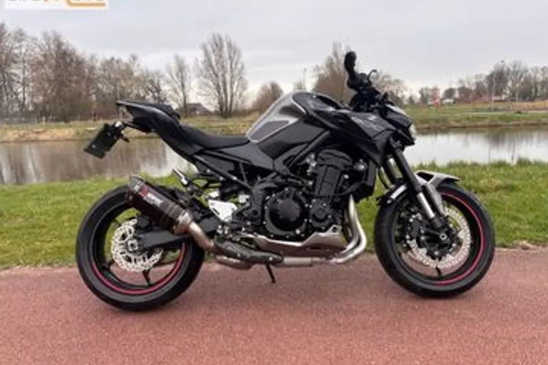 Kawasaki Z900 (2023)