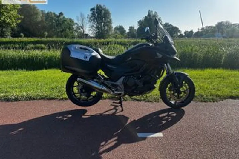 Honda NC750X (2015)