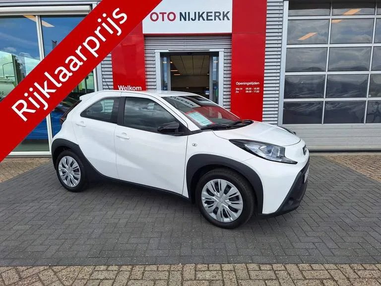 Toyota Aygo (2024) — foto 1