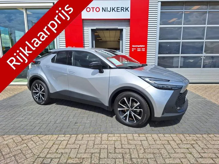 Toyota C-HR (2024) — foto 1