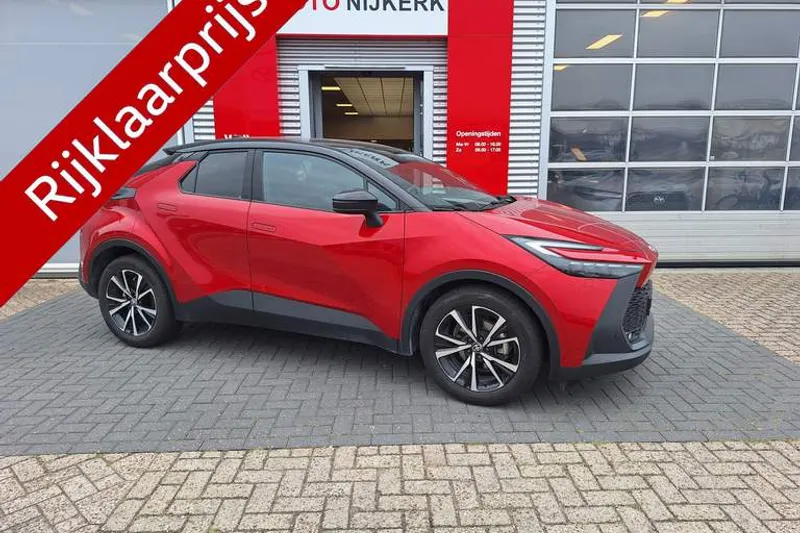 Toyota C-HR (2025)