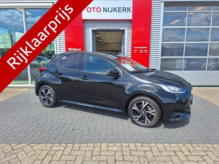 Toyota Yaris (2024) — foto 1