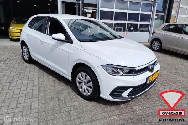 Volkswagen Polo (2024) — foto 1