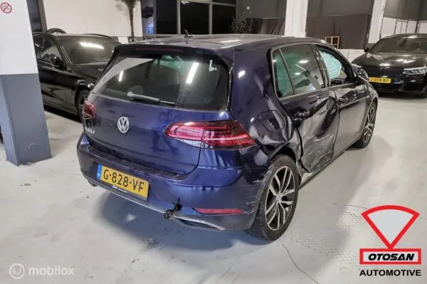 Volkswagen E-Golf (2018) — foto 1