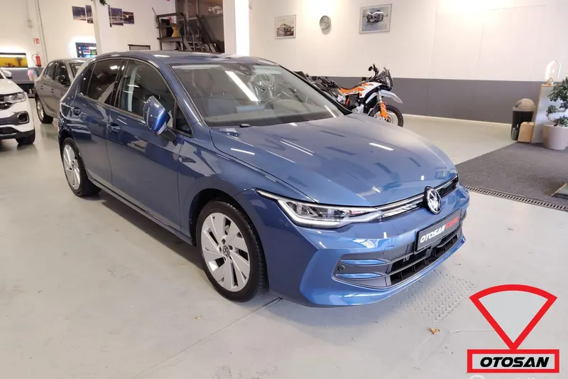 Volkswagen Golf (2024)