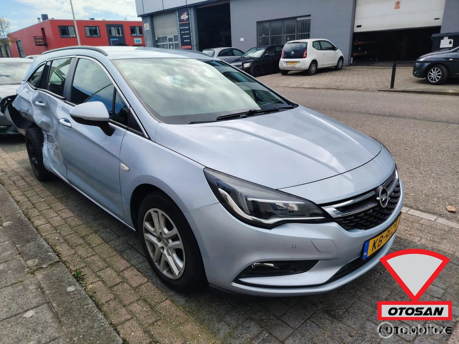 Opel Astra (2016) — foto 1