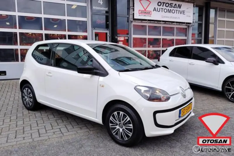 Volkswagen Up! (2015)