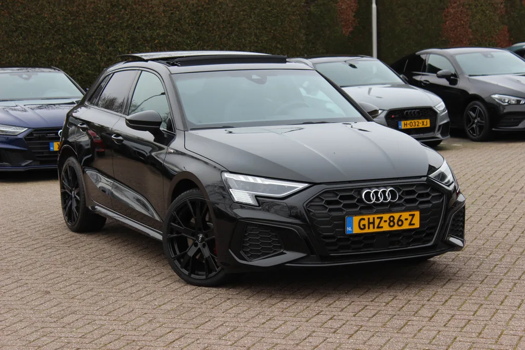 Audi A3 (2023) — foto 1
