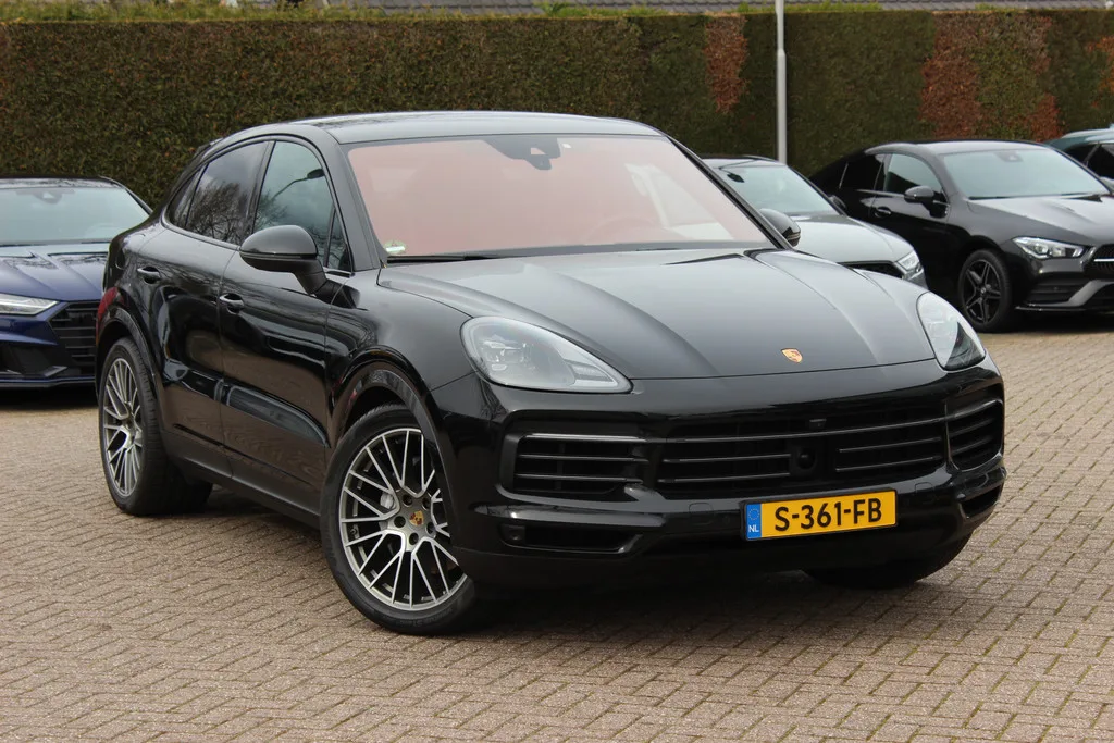 Porsche Cayenne (2023) — foto 1