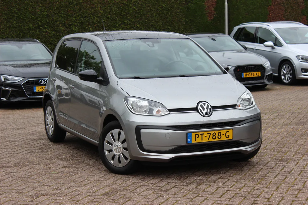Volkswagen Up! (2017) — foto 1
