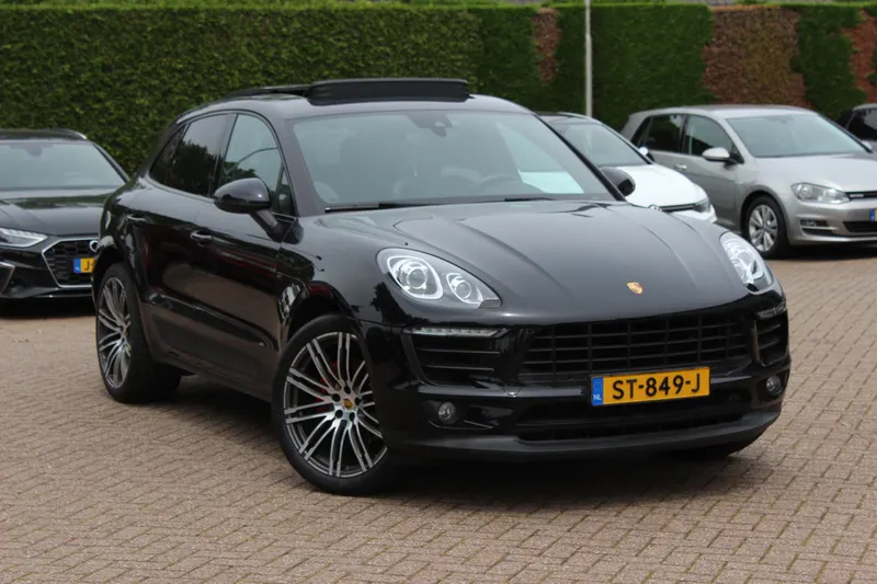 Porsche Macan (2018)