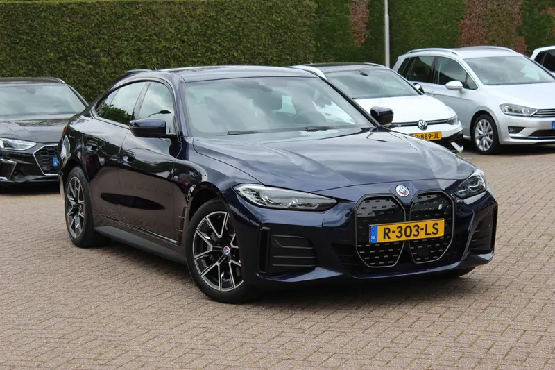 BMW i4 (2022)