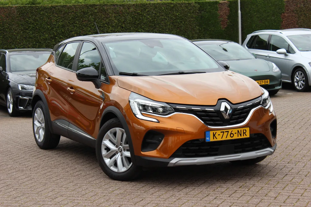 Renault Captur (2021) — foto 1
