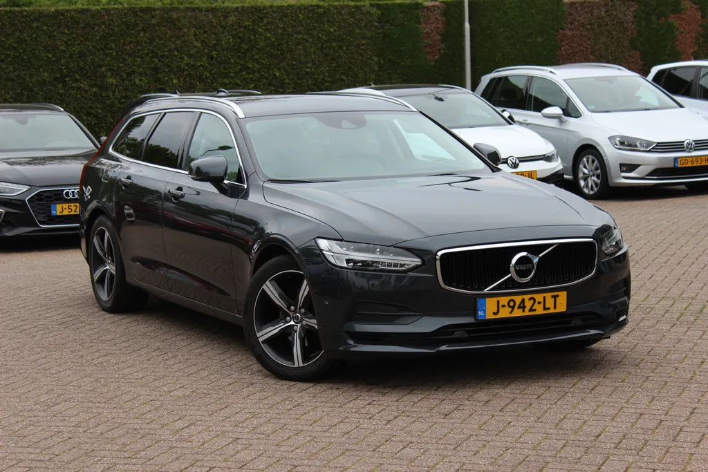 Volvo V90 (2017) — foto 1