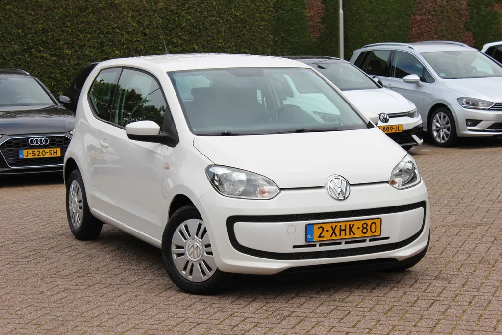 Volkswagen Up! (2013) — foto 1