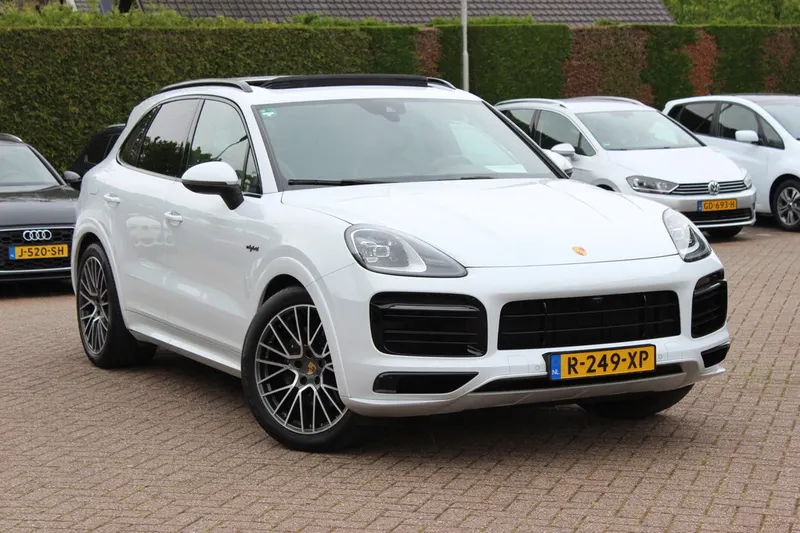 Porsche Cayenne (2022)