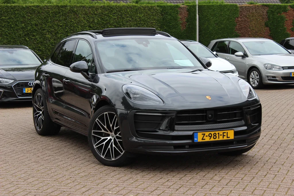 Porsche Macan (2023) — foto 1
