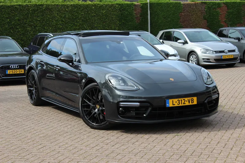 Porsche Panamera (2019)