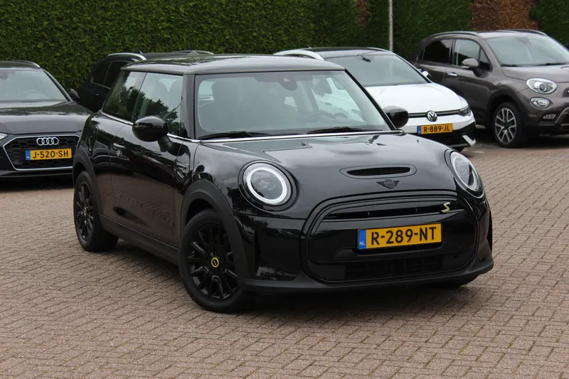 MINI Mini (2022)