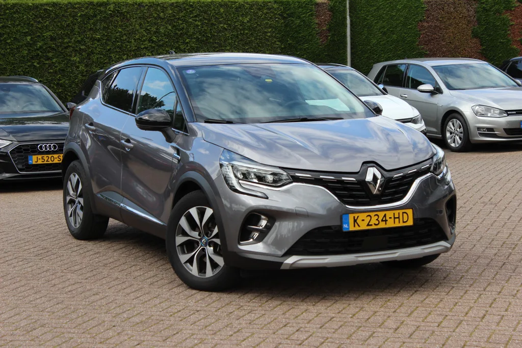 Renault Captur (2020) — foto 1