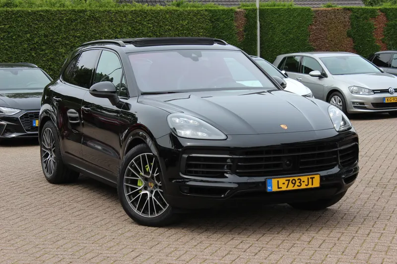 Porsche Cayenne (2021)