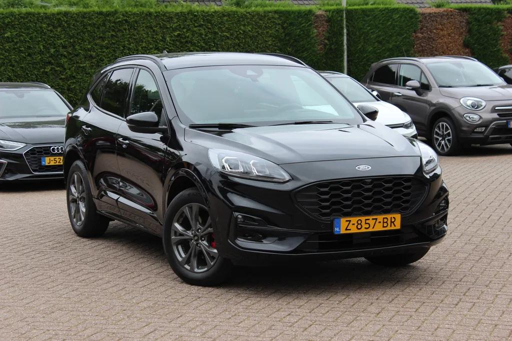 Ford Kuga (2024) — foto 1