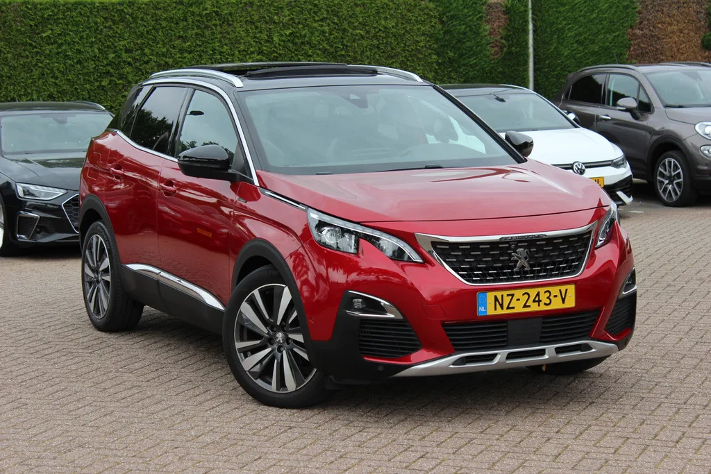 Peugeot 3008 (2017) — foto 1