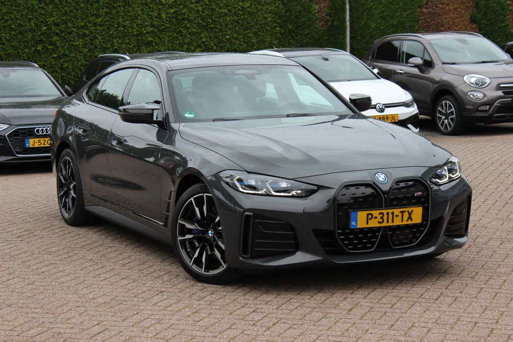 BMW i4 (2022) — foto 1