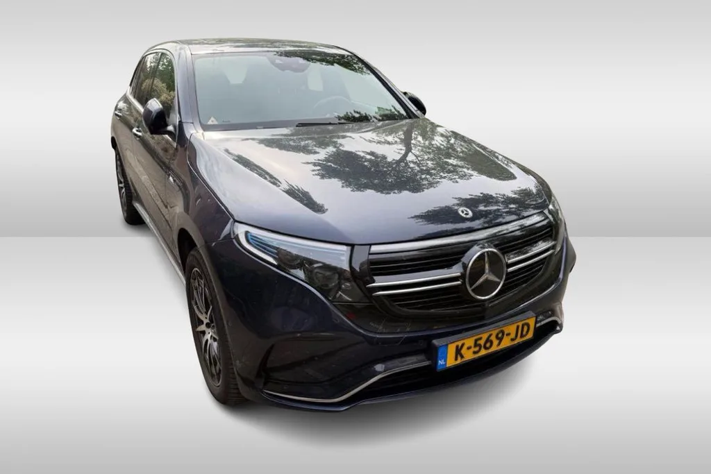 Mercedes-Benz EQC (2020) — foto 1