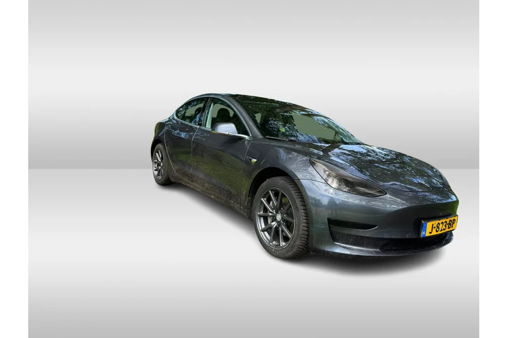 Tesla Model 3 (2020) — foto 1