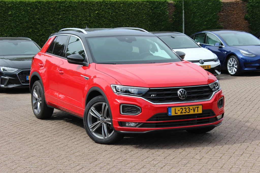 Volkswagen T-Roc (2021) — foto 1