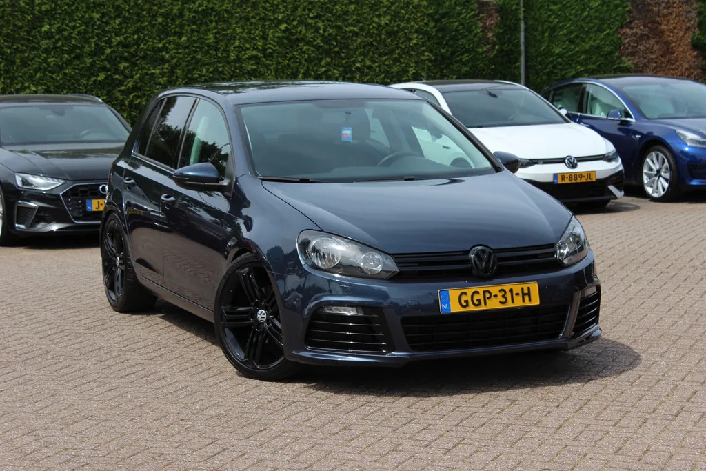Volkswagen Golf (2009) — foto 1