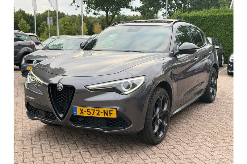 Alfa Romeo Stelvio (2019)