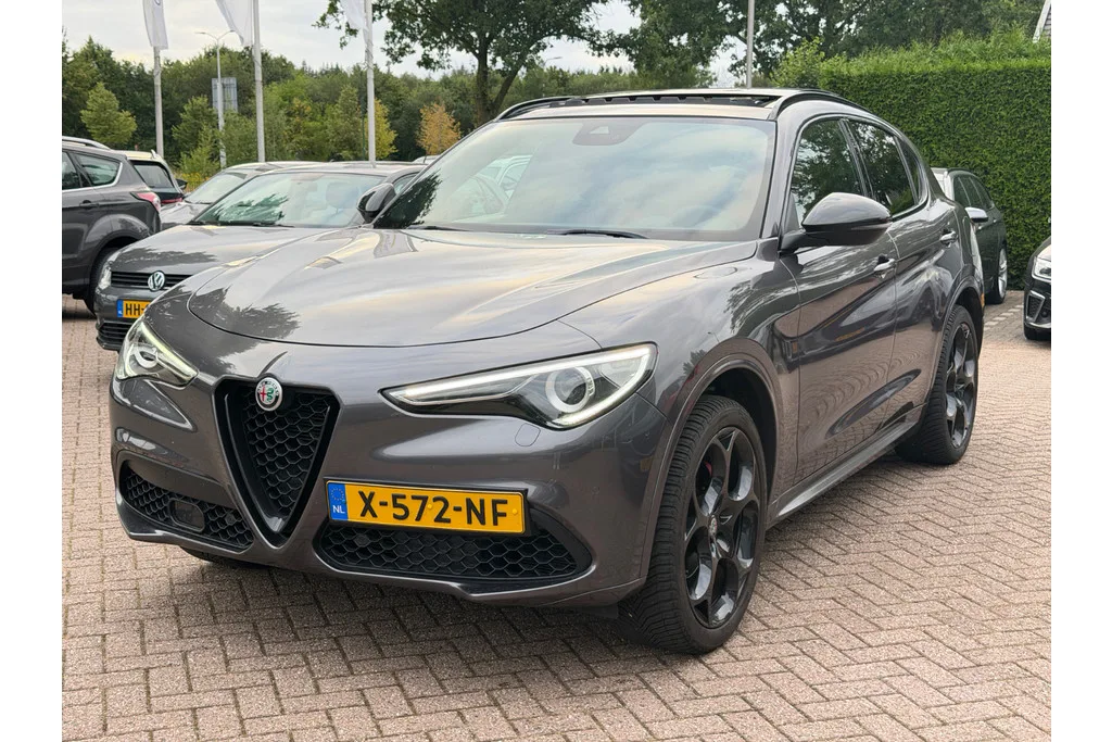 Alfa Romeo Stelvio (2019) — foto 1