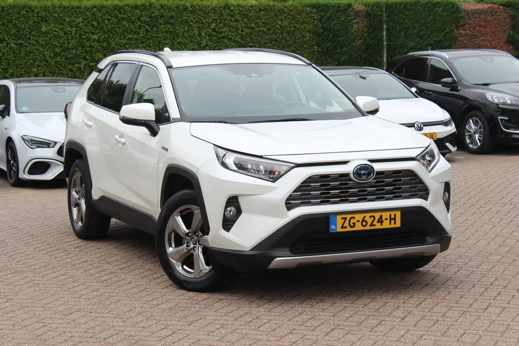 Toyota RAV4 (2019) — foto 1