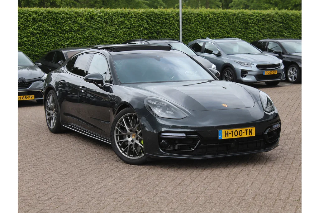 Porsche Panamera (2019) — foto 1